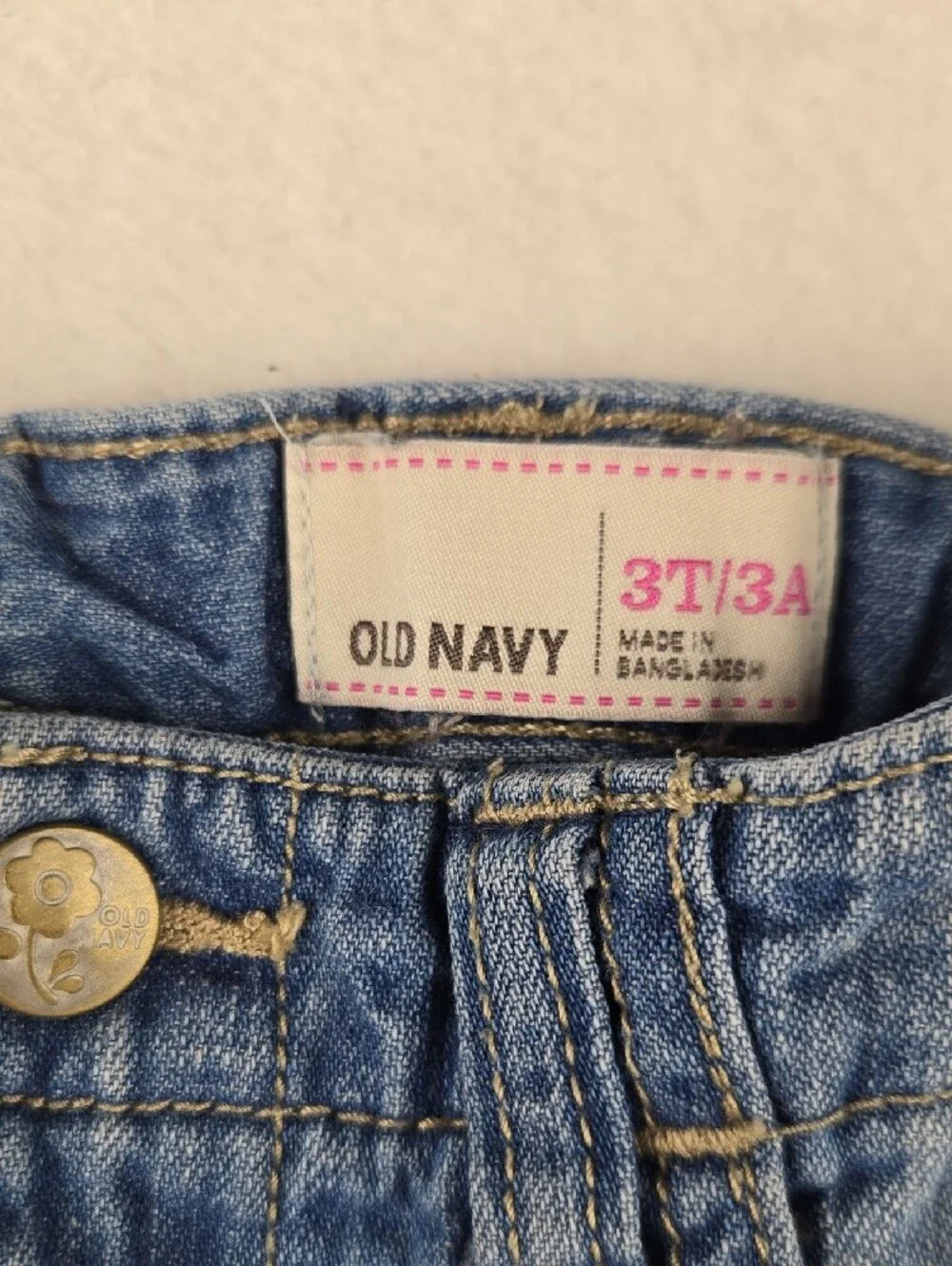 Old Navy Embroidered Flower Denim Cargo Skirt Size 3T